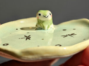 frog ring dish
