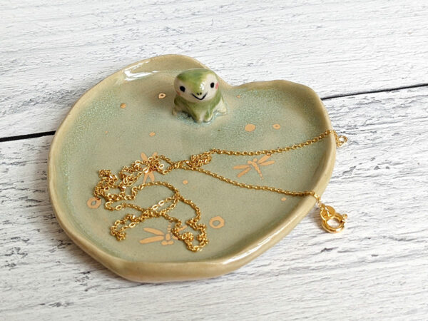 frog ring dish