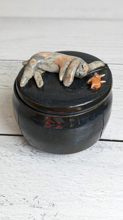 Bunny Urn - Image 4
