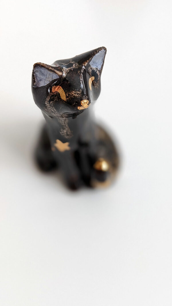 star dust cat figurine porcelain handmade