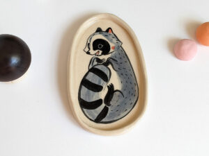 raccoon porcelain catch all