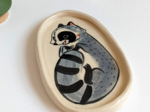 raccoon porcelain catch all