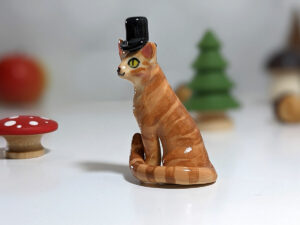 cat hat figurine