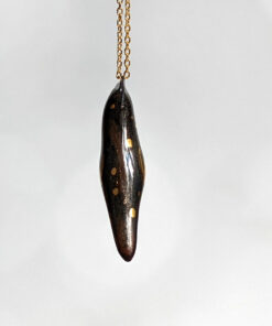 porcelain pendant crow gold