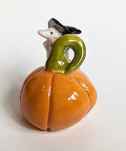 pumpkin mouse figurine