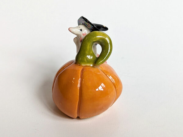 pumpkin mouse figurine