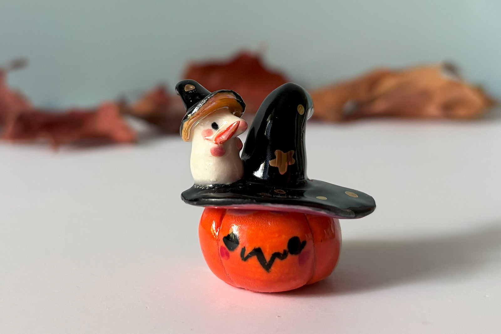 Figurine - Pumpkin and Witch Mouse