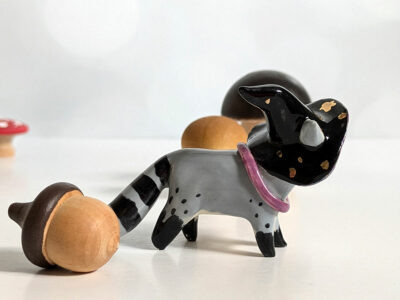 Figurine Porcelaine : Raton Laveur Sorcière – Image 4