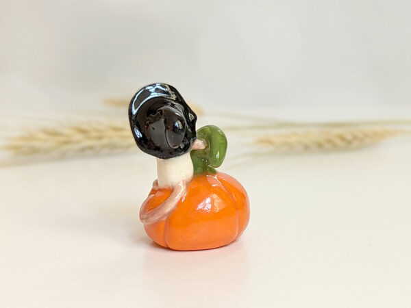 pumpkin mouse figurine