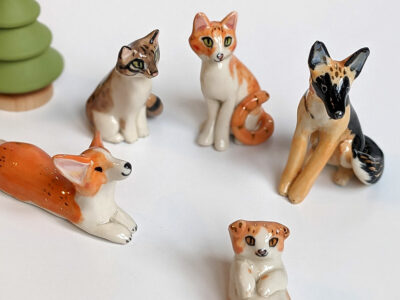 5 Figurines - Image 7