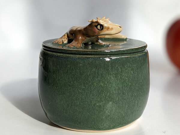 crested gecko memorial urn