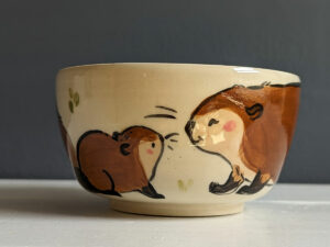 beaver family bowl