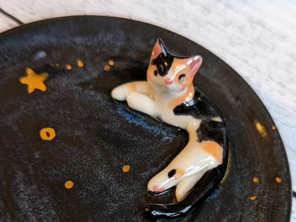 commission cat ring dish