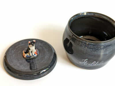 Hildibrand - Urn and Pendant - Image 6