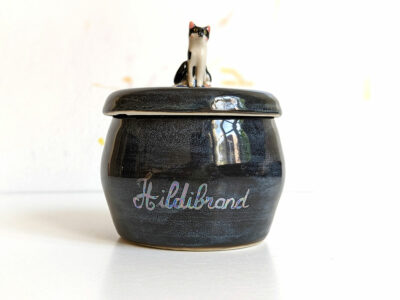 Hildibrand - Urn and Pendant - Image 5