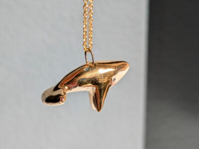 Pendentif Baleine Dorée – Image 2