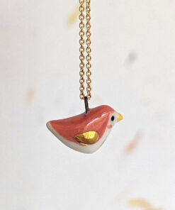 un pendentif d'oiseau adorable pour la saint valentin