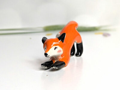 Figurine - Stretching Fox - Image 10