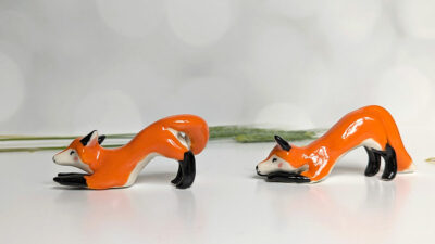 Figurine - Stretching Fox - Image 3