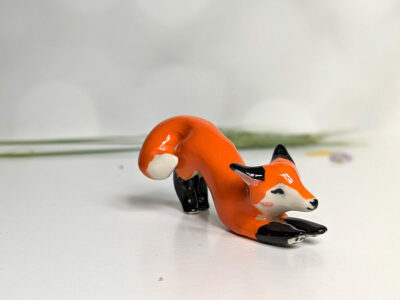 Figurine - Stretching Fox - Image 9