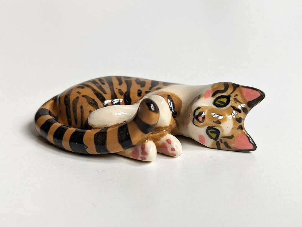 custom cat figurine tabby