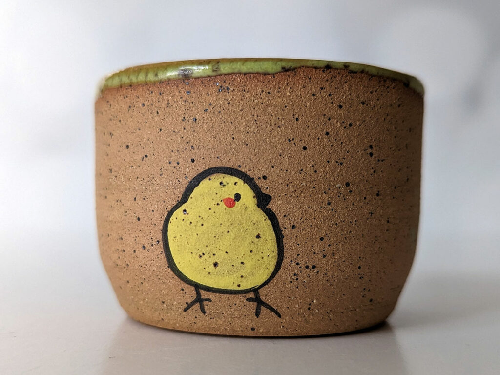 speckled tumbler with hen and chick