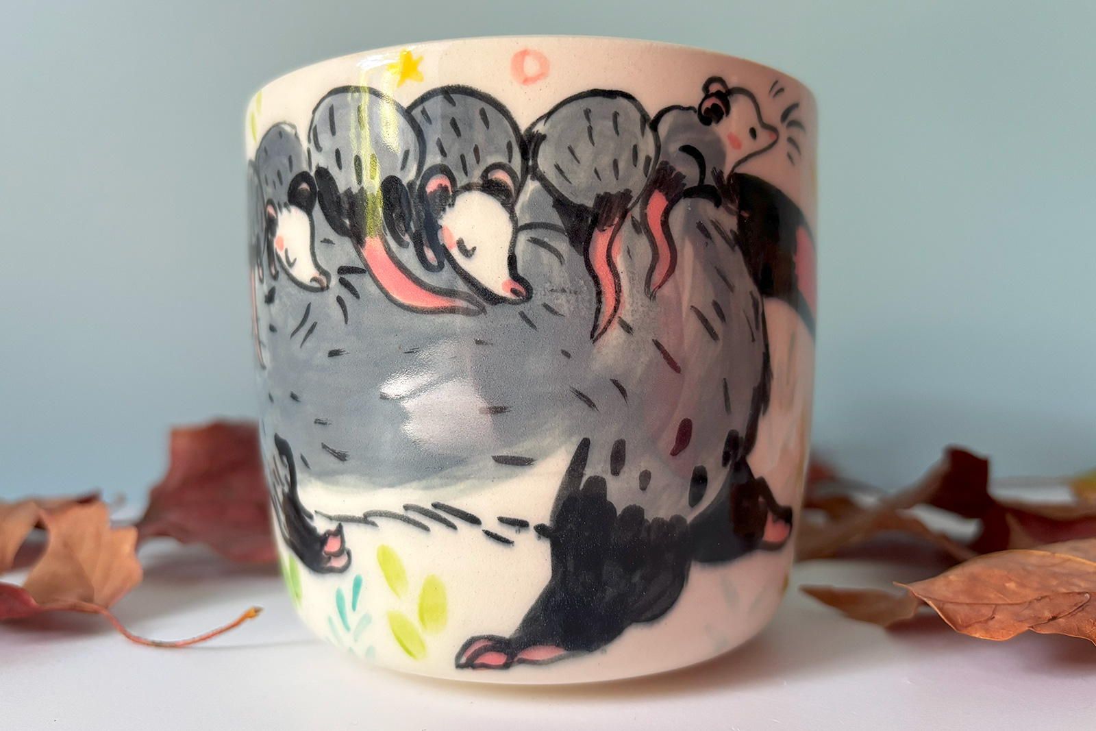 Alternative view of Mug - Famille Opossum