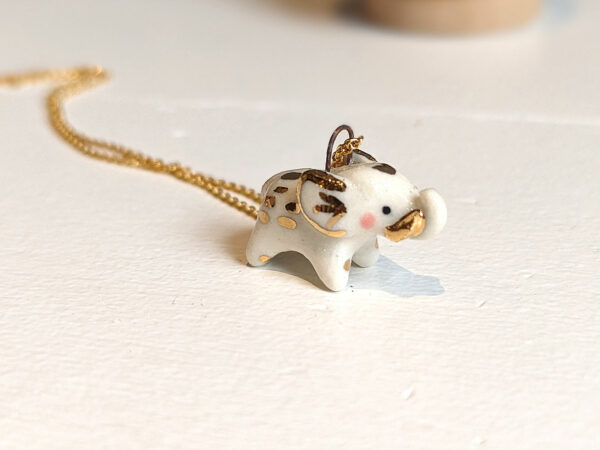 pendant elephant porcelain gold