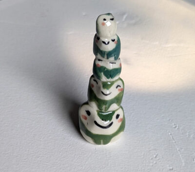 frog stack figurine