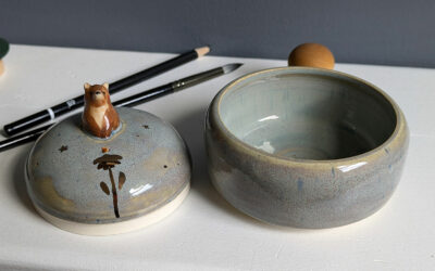 Porcelain Lidded Jar - Bear - Image 3