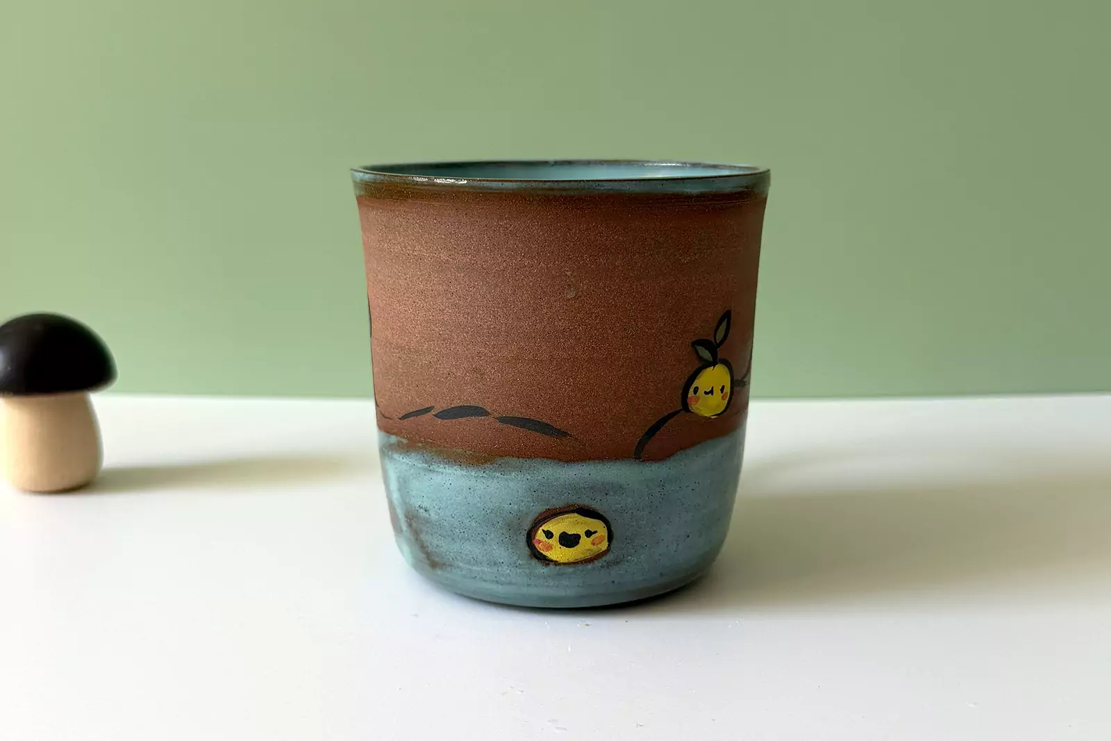 Alternative view of Mug - Capybaras
