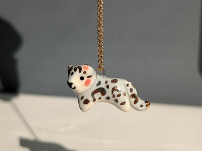 Pendentif Panthère Porcelaine et Or - Mini – Image 6