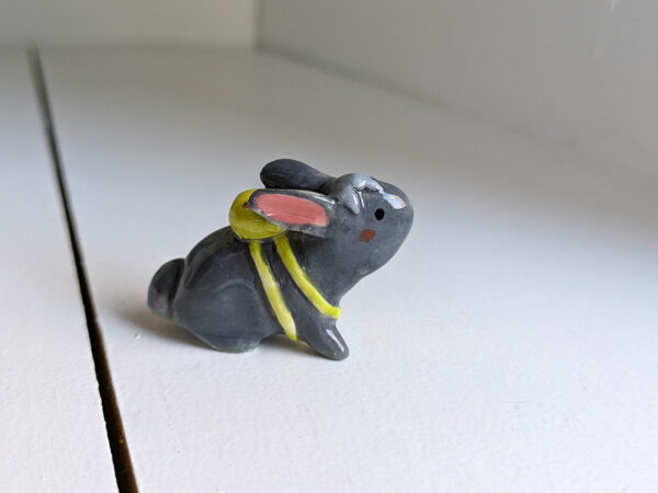 Figurine - Lapin Sac A Dos – Image 3