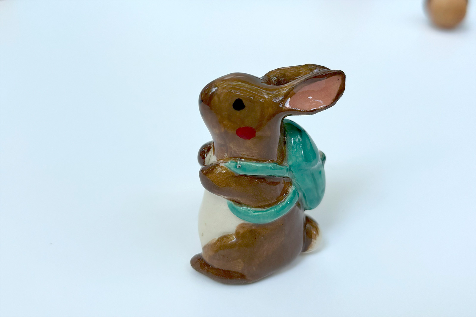 Figurine - Backpack Bunny
