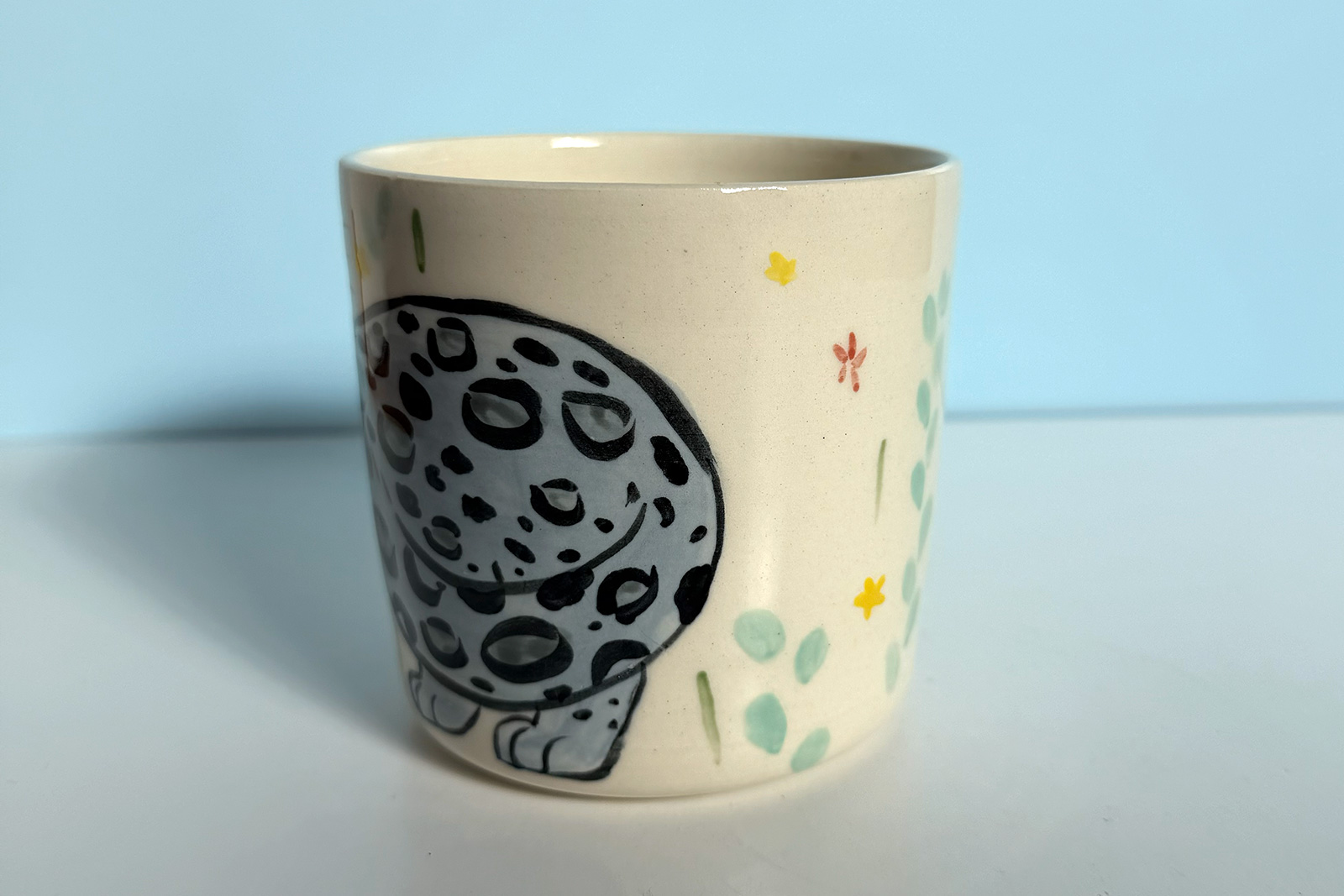 Alternative view of Mug - Snow Leopard