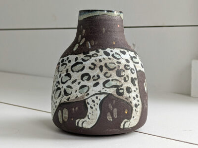 Vase - Léopard des Neiges – Image 2