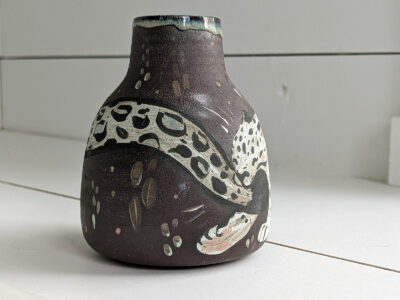 Vase - Léopard des Neiges – Image 5