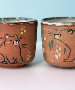 adorables tasses faites a la main au Québec par Kness, grès rouges illustrés avec des ours mignons