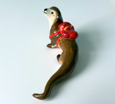 Figurine - Backpacking Otter - Image 4
