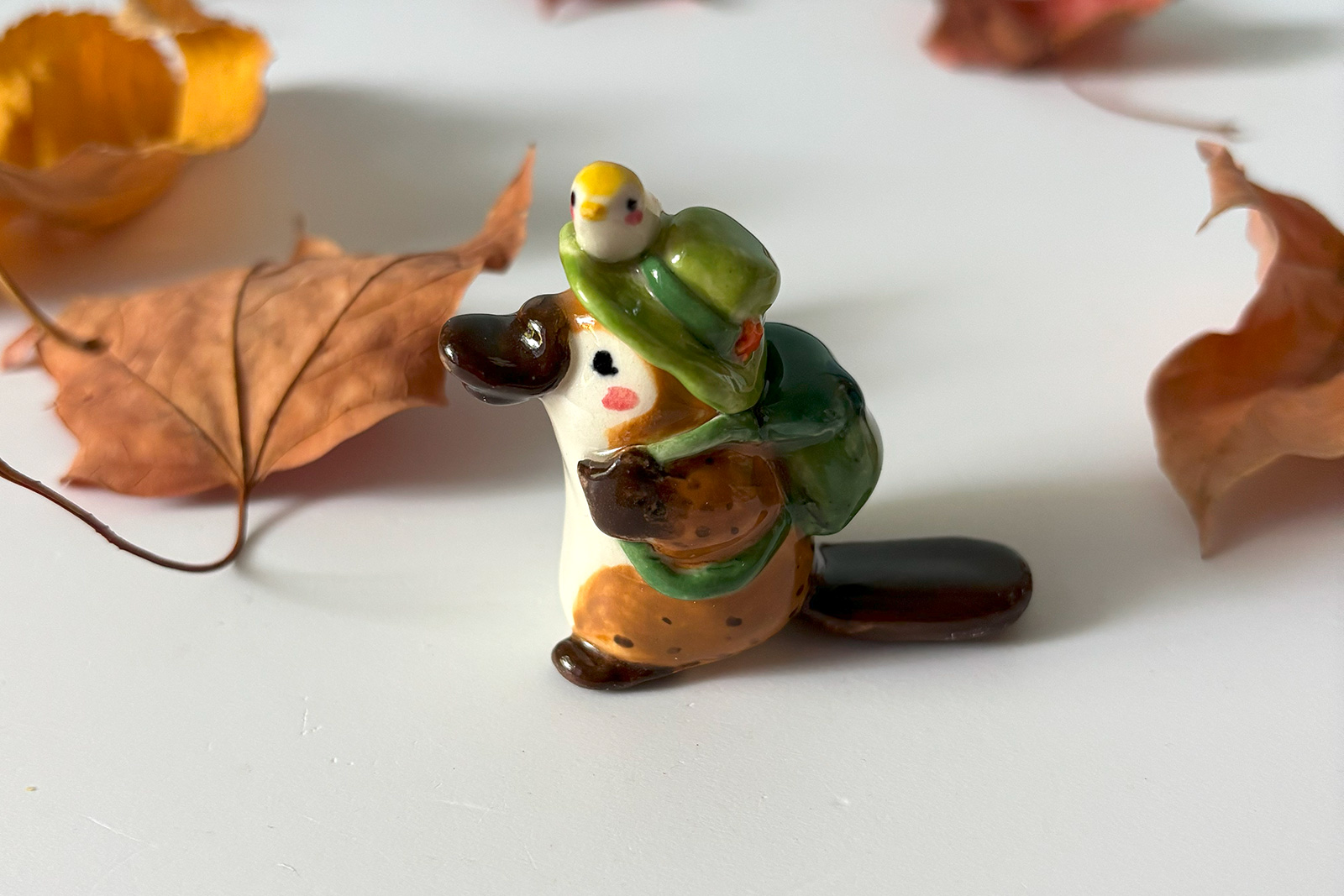 Alternative view of Figurine - Backpacking Platypus