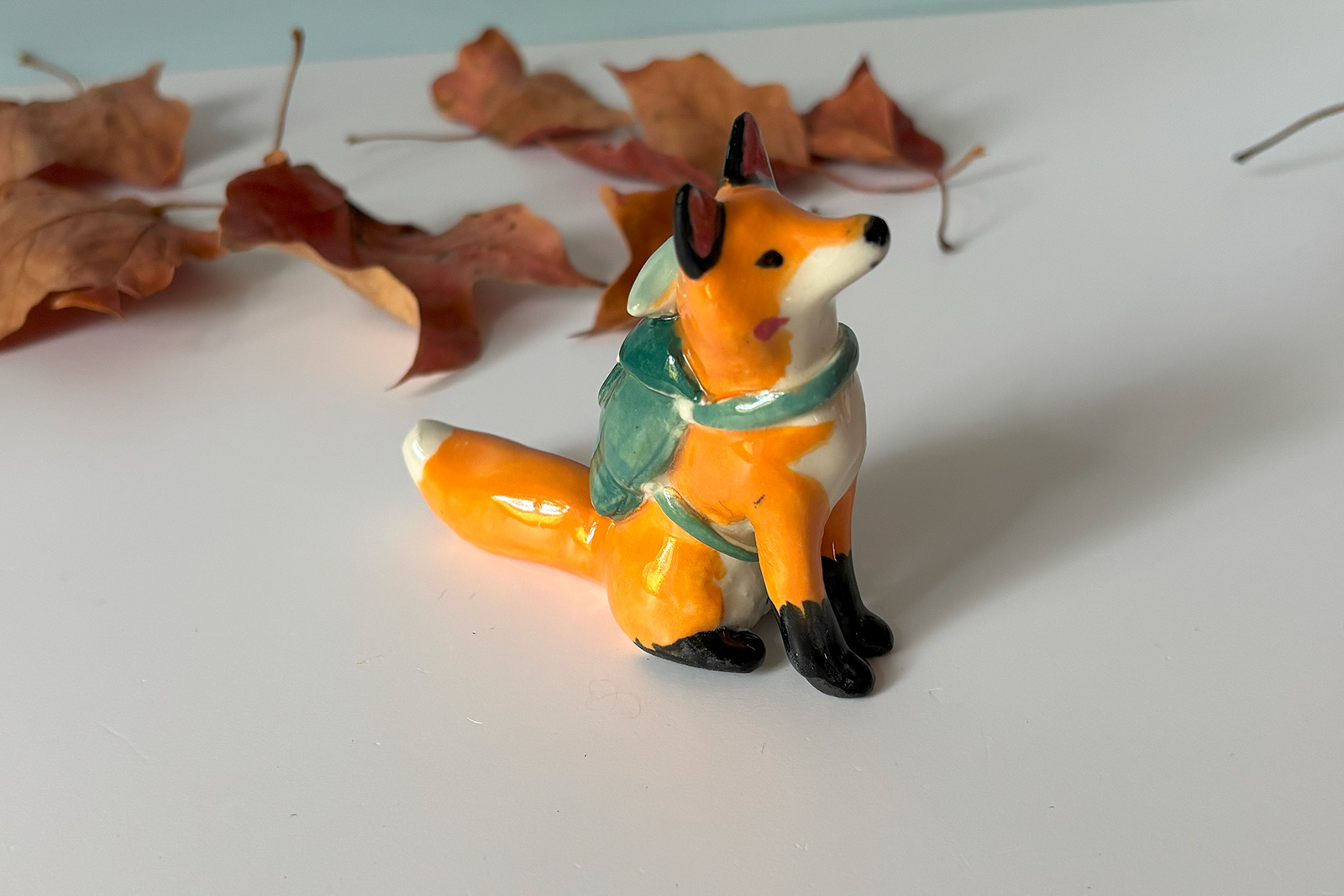 Alternative view of Figurine - Hiking Red Fox With a Passenger
