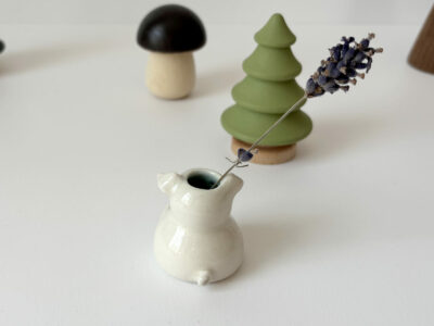Figurine - Whiskers Vase - Piglet - Image 2