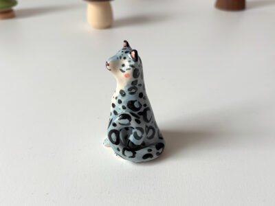 Figurine - Snow Leopard - Image 6