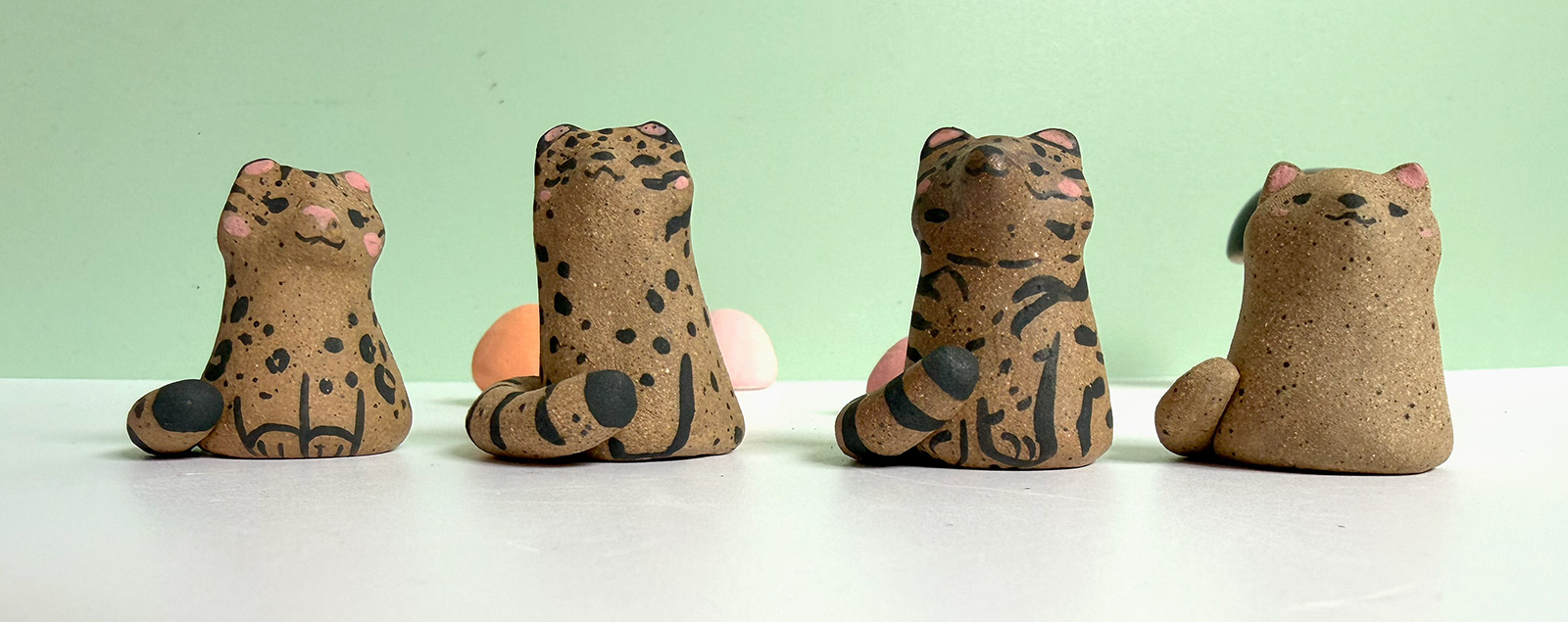 Figurine - Tea Friend - Stoneware - Image 3