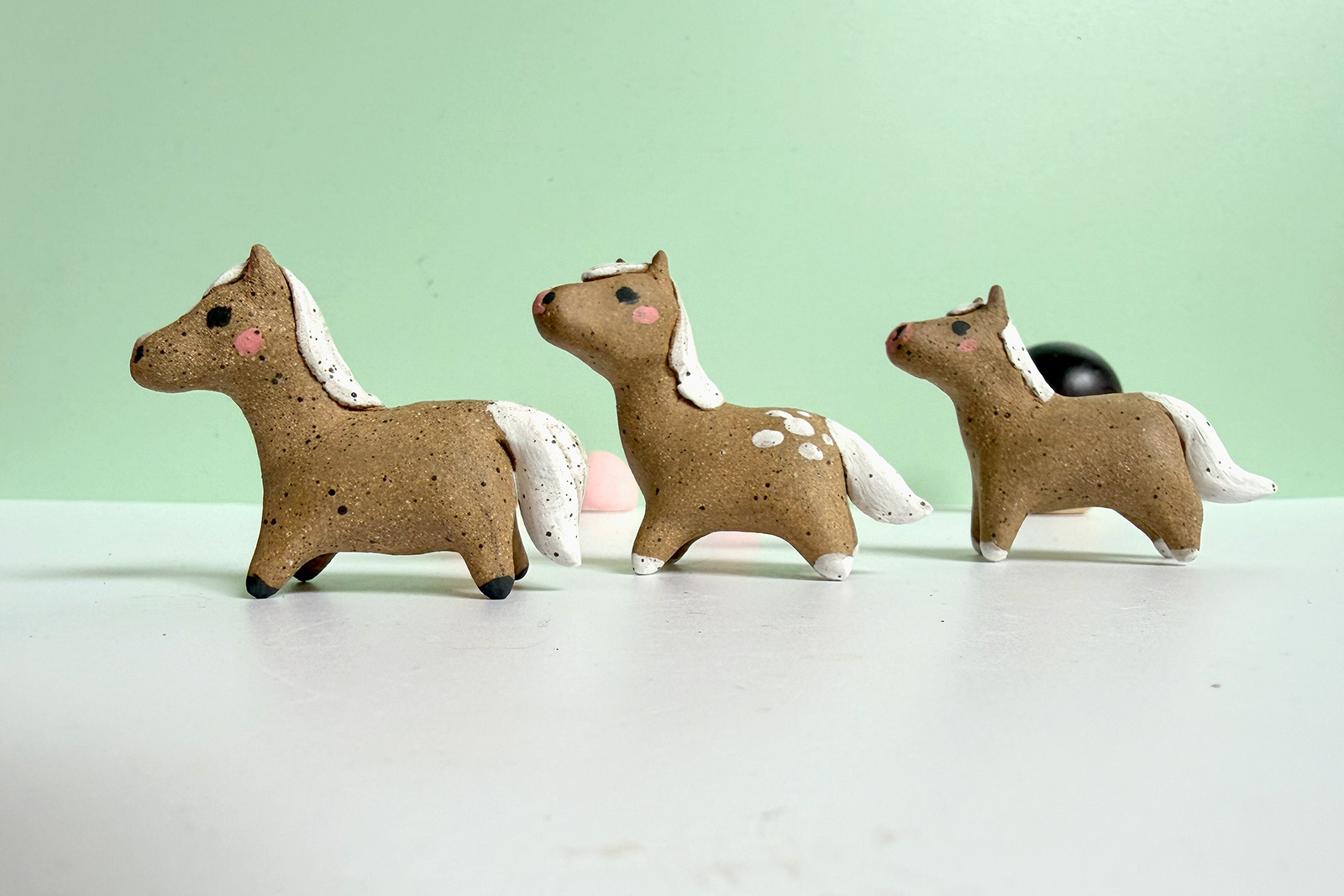 Figurine - Tea Friend - Stoneware - Image 12