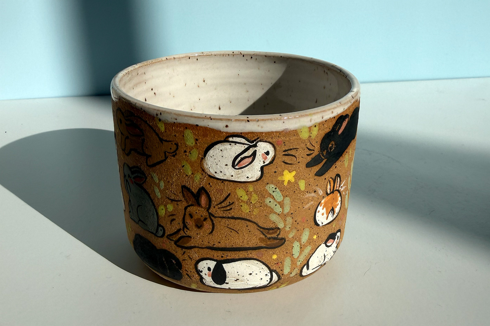 Tasse Mouchetée : Plein de Lapins – Image 3