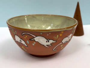 bowl white rats