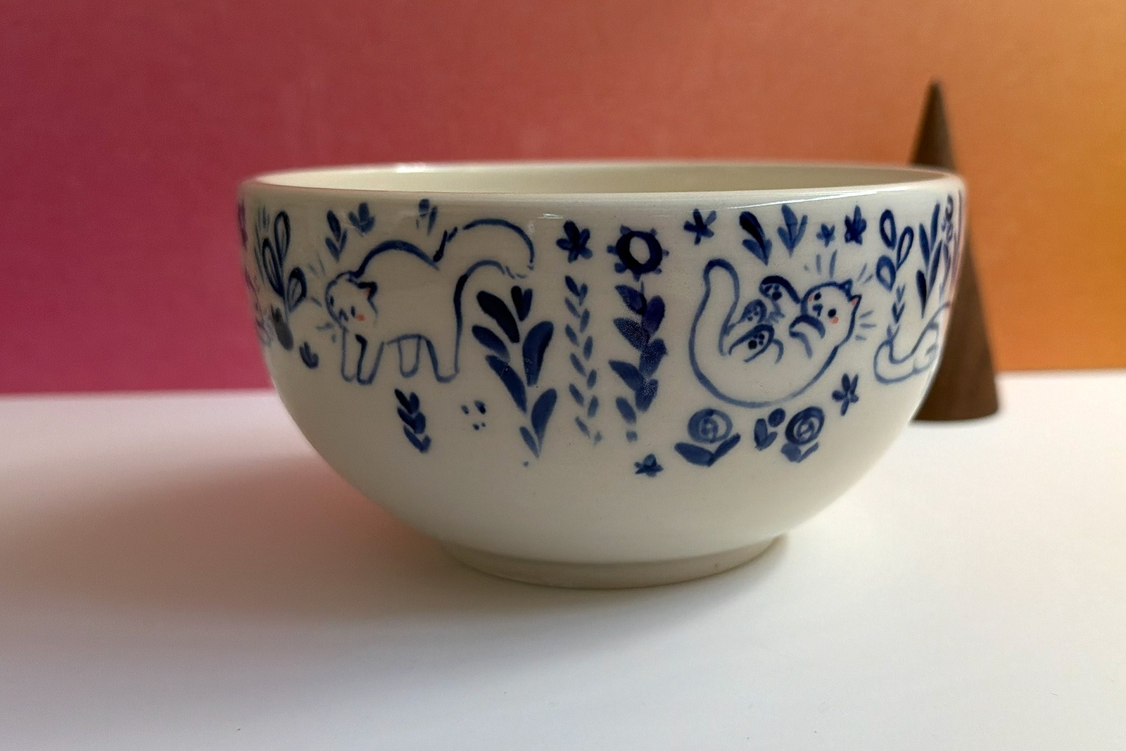 Alternative view of Bol - Chats Bleus