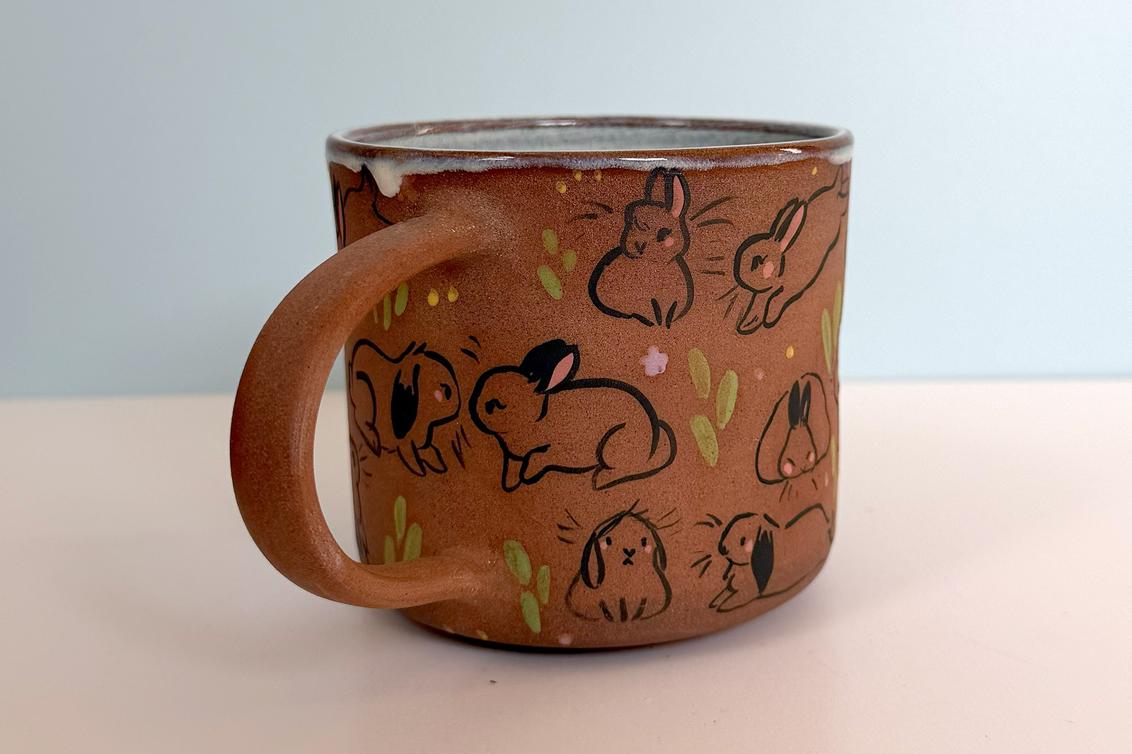 Alternative view of Mug - Rouge - Plein de Lapins