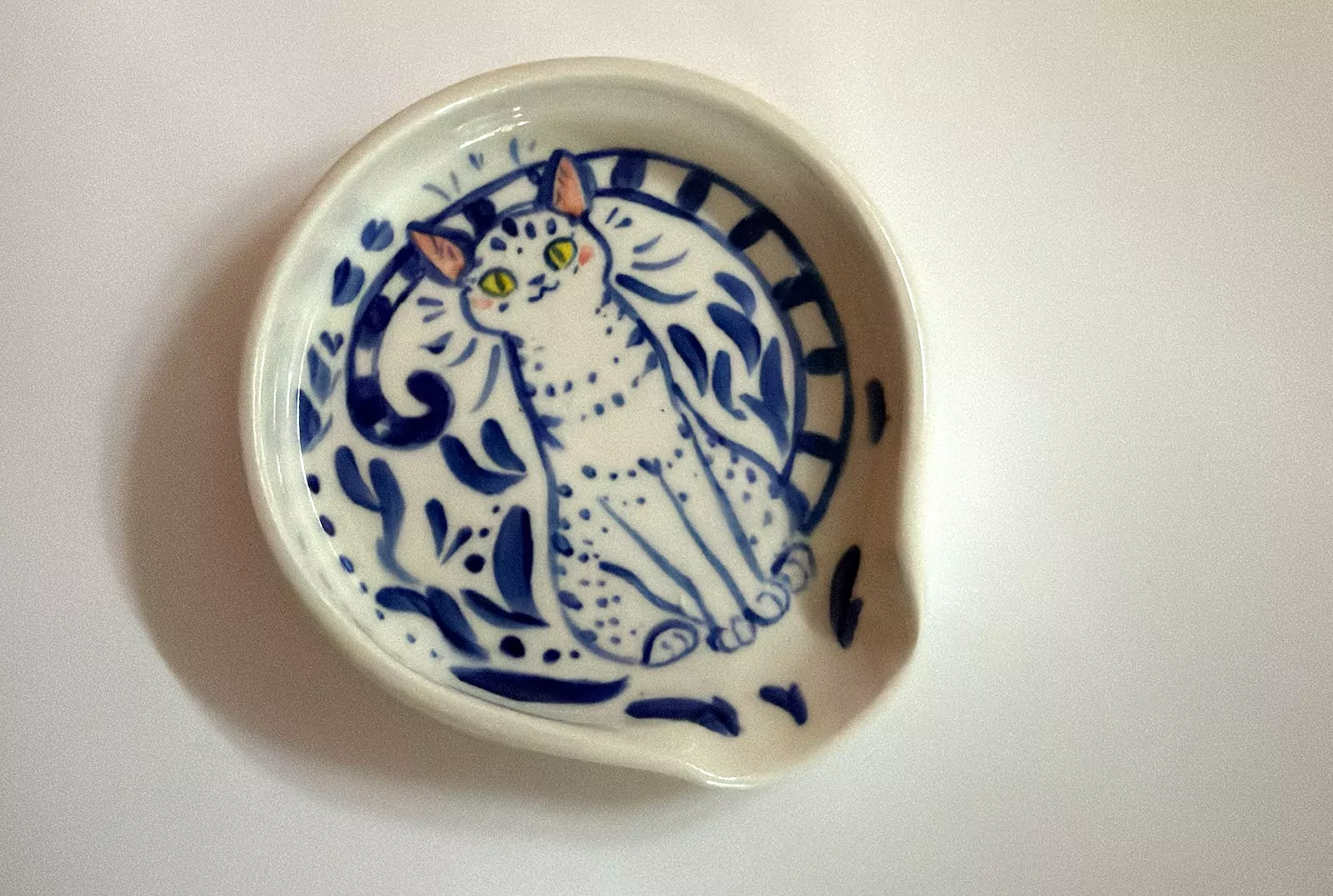 Porcelain Spoon Rest : Cat